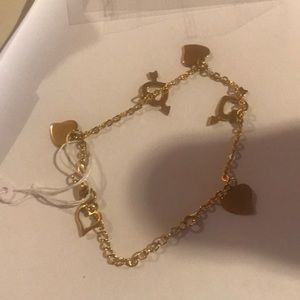 Really cute bracelet to wear